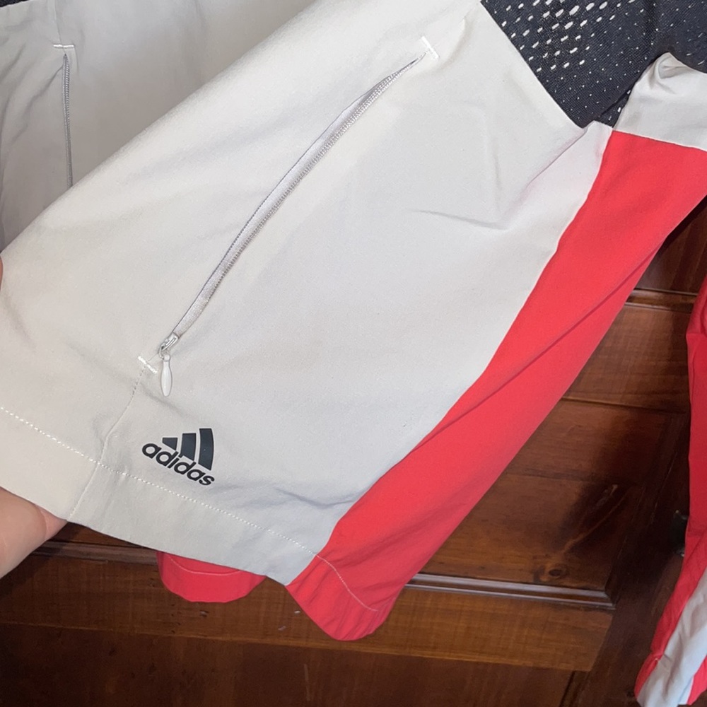 ADIDAS
Colorblocked Wind Jacket - Picture 2 of 8